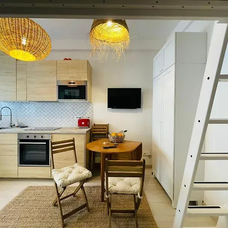 Seaside Tiny Treasure